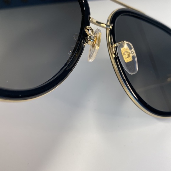 💯 - New - GUCCI GG0062S AVIATOR SUNGLASSES IN BLACK POLARIZED - Picture 6 of 15